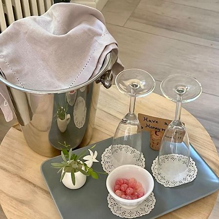 Residenza Elisa Bed & Breakfast Desenzano del Garda Ngoại thất bức ảnh