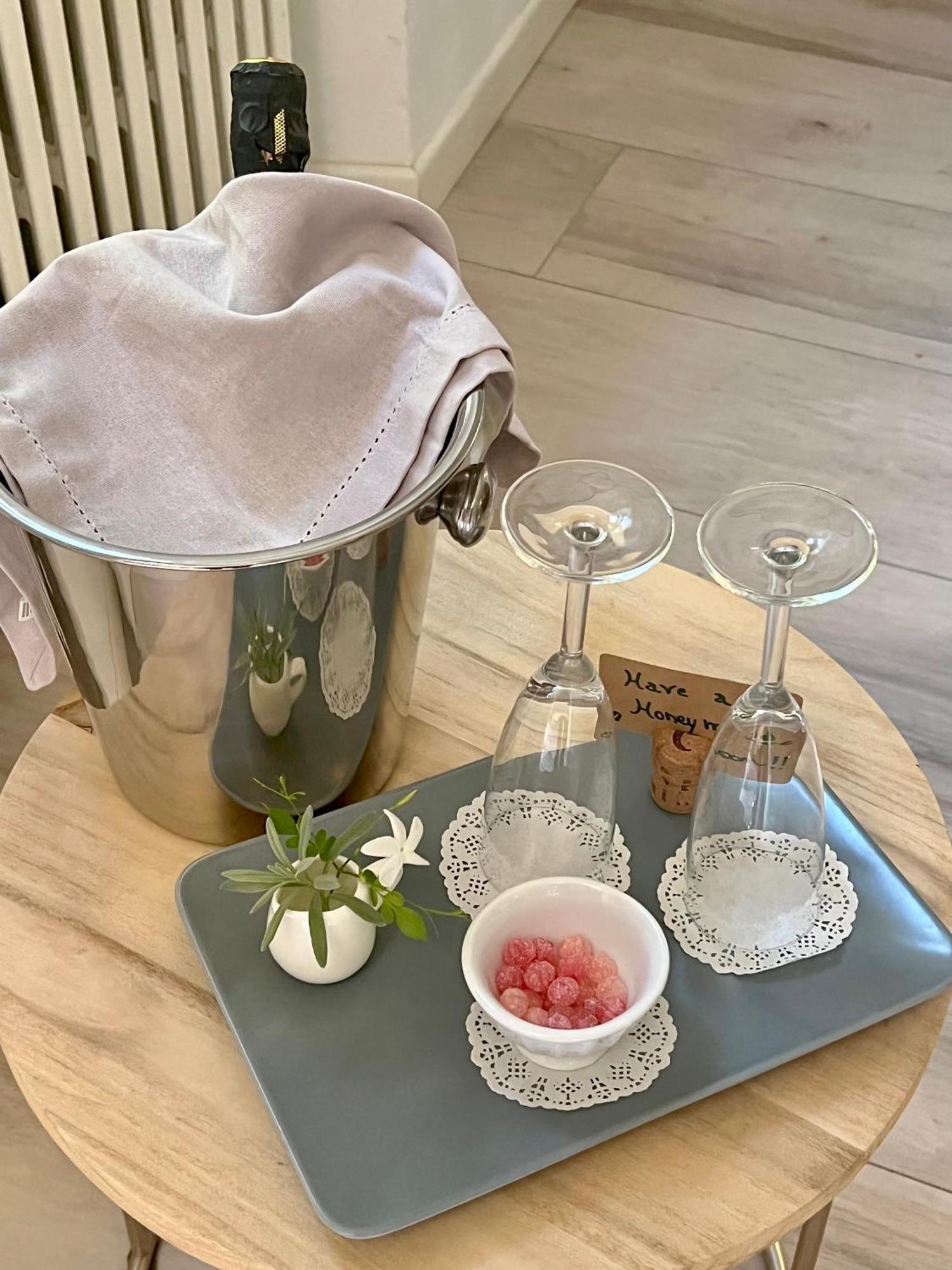 Residenza Elisa Bed & Breakfast Desenzano del Garda Ngoại thất bức ảnh
