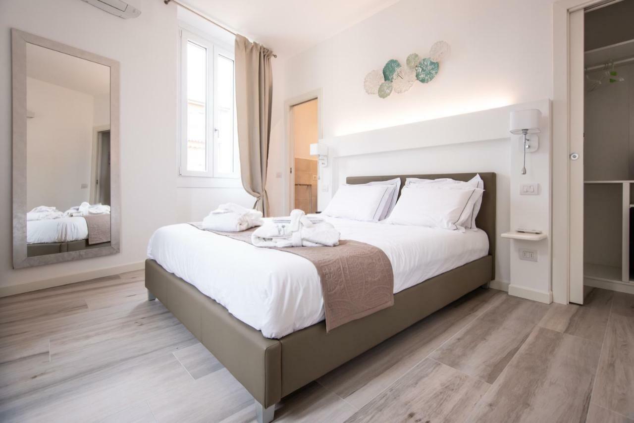 Residenza Elisa Bed & Breakfast Desenzano del Garda Ngoại thất bức ảnh