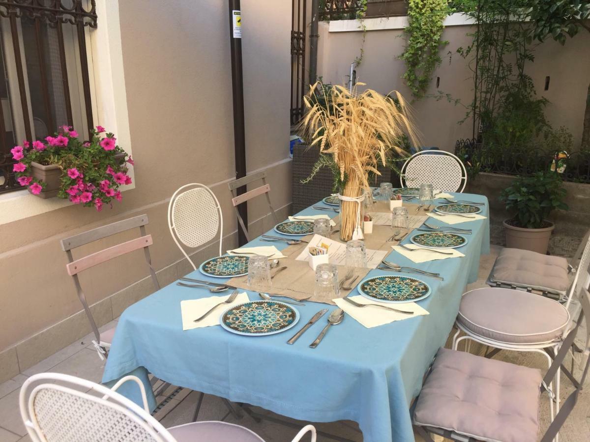 Residenza Elisa Bed & Breakfast Desenzano del Garda Ngoại thất bức ảnh